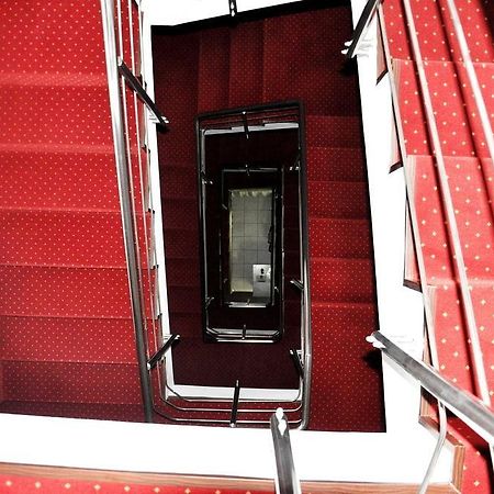 Hotel Pascu 布加勒斯特 外观 照片