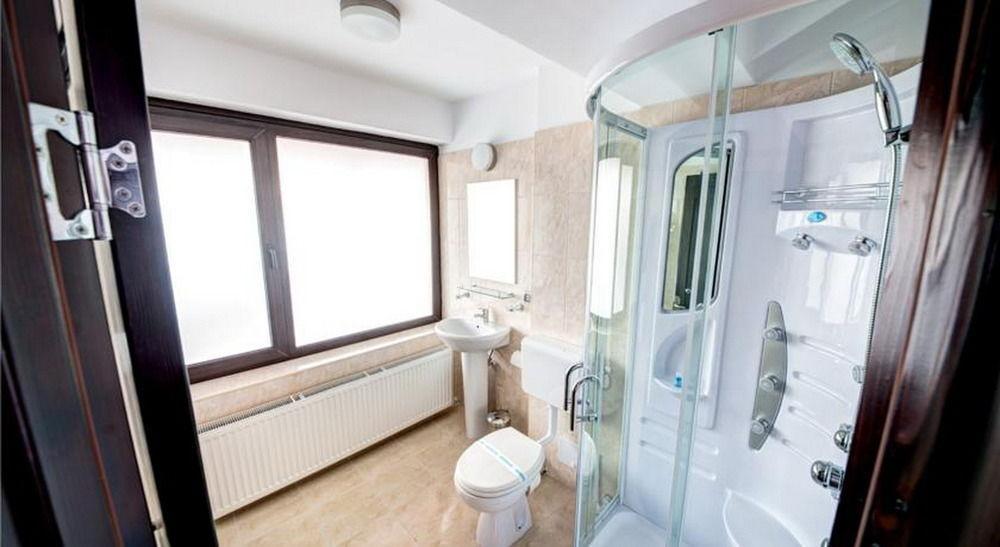 Hotel Pascu 布加勒斯特 外观 照片